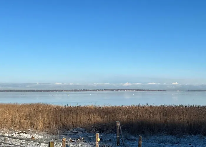 Holbaek. Byhus Med Fjordudsigt, Og 5 Min. Til Bymidten